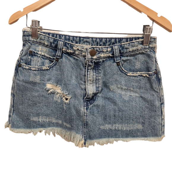 Free People Dresses & Skirts - Free People Womens Cute To Boot Distressed Frayed Mini Skirt Festival Size 0
